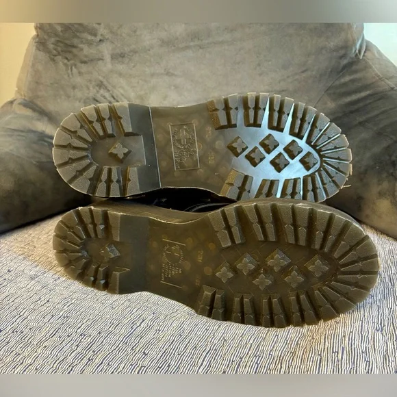 Dr. Martens Jadon Max Boots - Picture 3 of 6